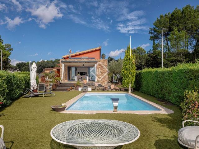 Villa en venta en Sant Julià De Ramis