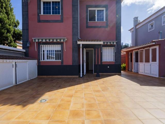 Chalet en venta en El Cantillo, Tacoronte