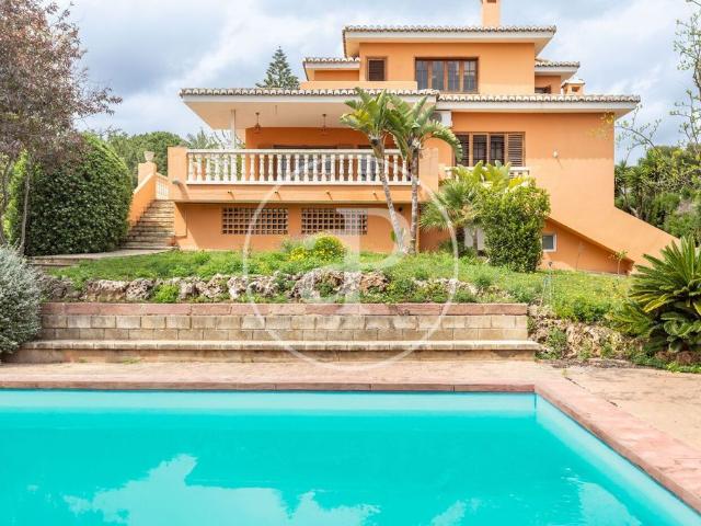 Villa en venta en Torrent, Santa Apolonia