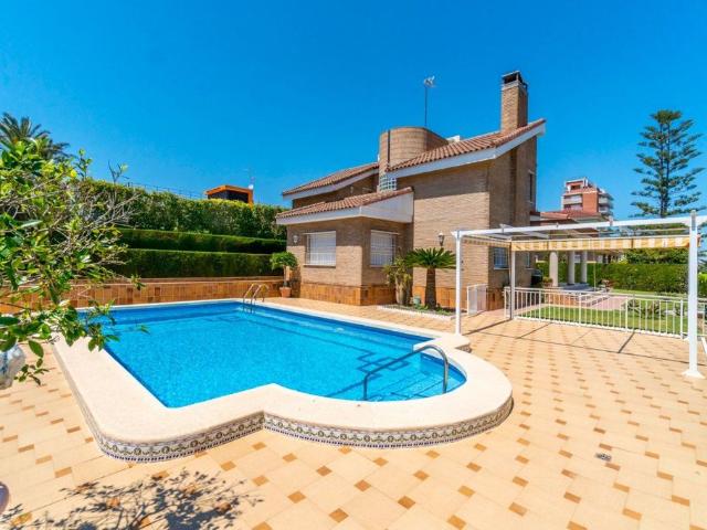 Chalet en venta en Urbanización Punta Prima, el Baix Segura / La Vega Baja