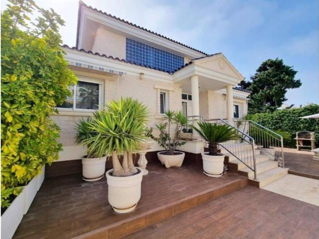 Chalet en venta en La Mata, el Baix Segura / La Vega Baja