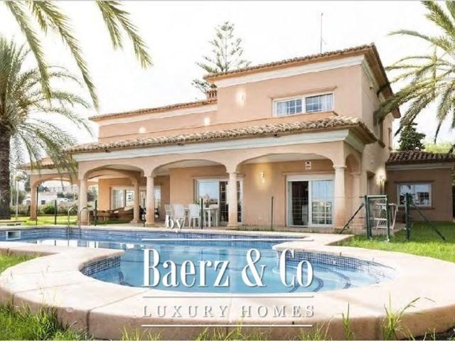 Villa en venta en Villajoyosa, Montiboli