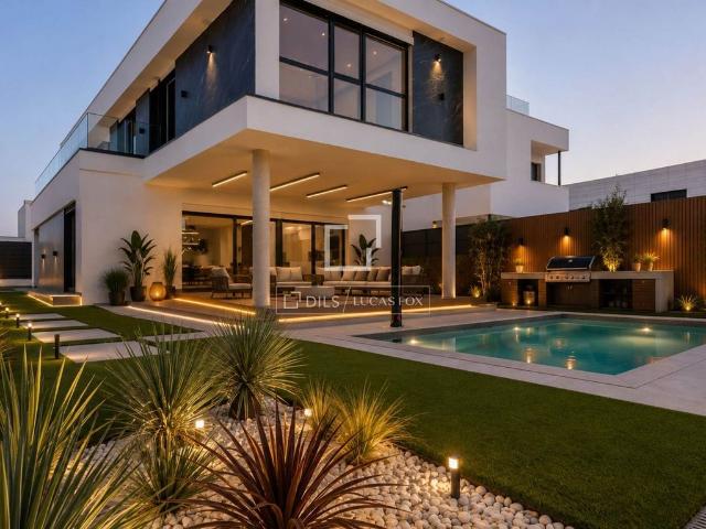 Chalet en venta en Villaviciosa De Odón, Madrid