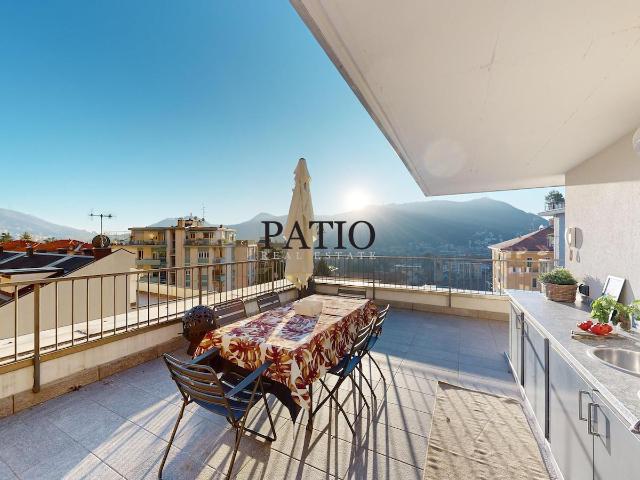 Villa Indipendente in vendita a Como