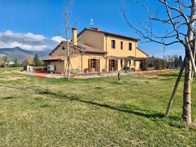 Villa Indipendente in vendita a Navacchio, Cascina