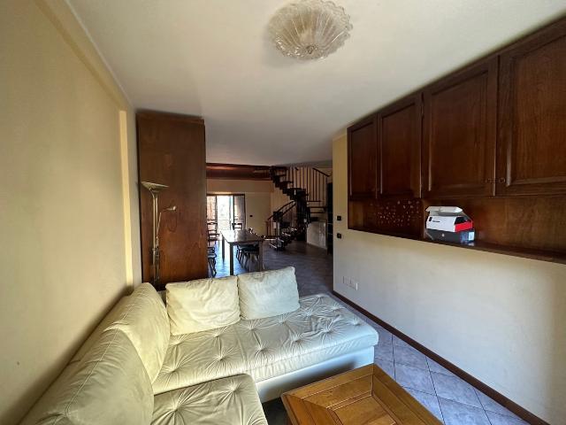 Villa Indipendente in vendita a Campitello, Terni