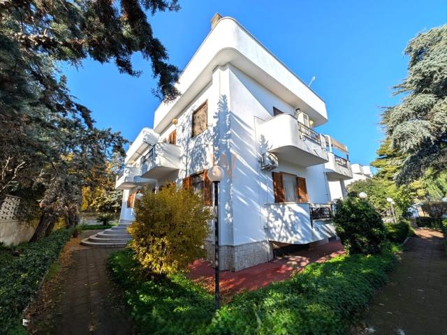 Villa Indipendente in vendita a Puglia, Barletta-andria-trani