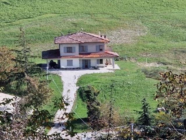Villa Indipendente in vendita a Unione dell'Appennino Bolognese, Castel D'aiano