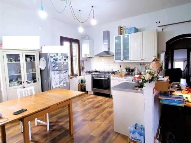 Villa Indipendente in vendita a Adriatica, Adria