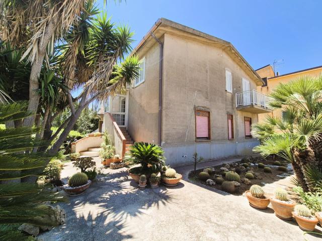Villa Indipendente in vendita a Cannatello, Agrigento