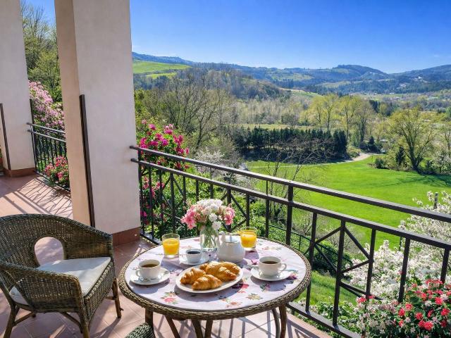 Villa Indipendente in vendita a Alta Val Tidone, Nibbiano