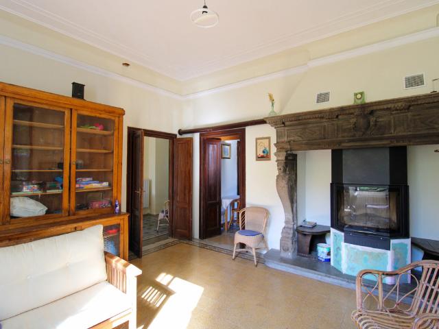 Villa Indipendente in vendita a Pellio Inferiore, Como