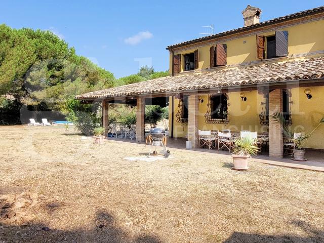 Villa Indipendente in vendita a Marche, Fermo