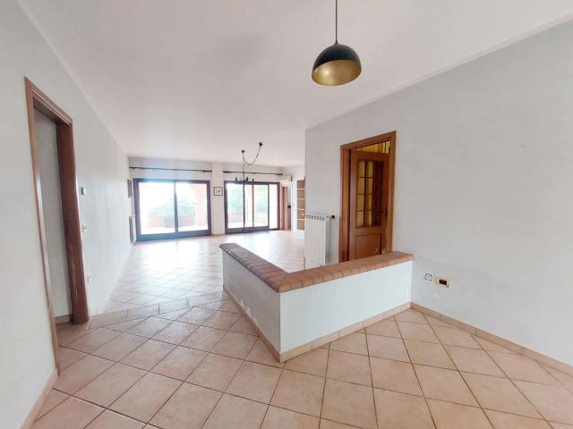 Villa Indipendente in vendita a Amelia, Umbria