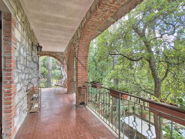Villa Indipendente in vendita a Palazzo Del Pero, Toscana