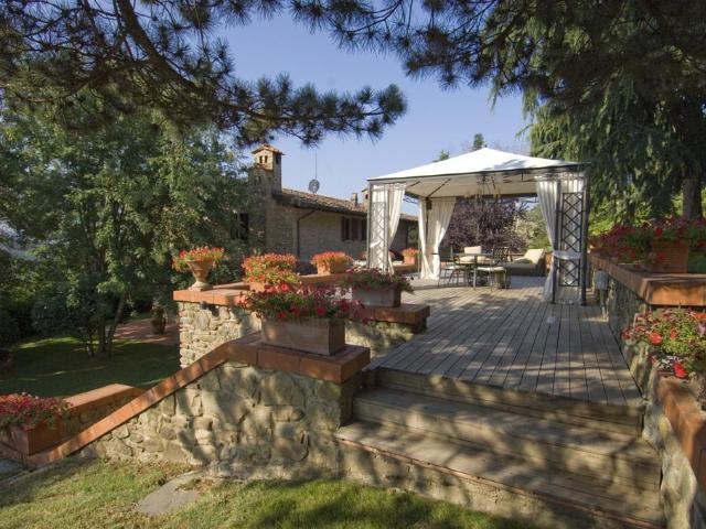 Villa Indipendente in vendita a Subbiano, Toscana
