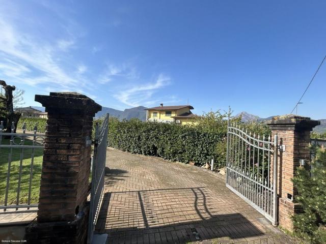 Villa Indipendente in vendita a Unione dei comuni Media Valle del Serchio, Barga