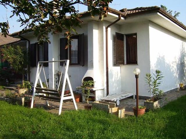 Villa Indipendente in vendita a Unione Comuni Basiano Masate, Basiano