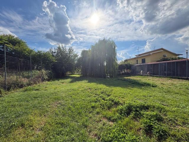 Villa Indipendente in vendita a Bernate Ticino, Lombardia