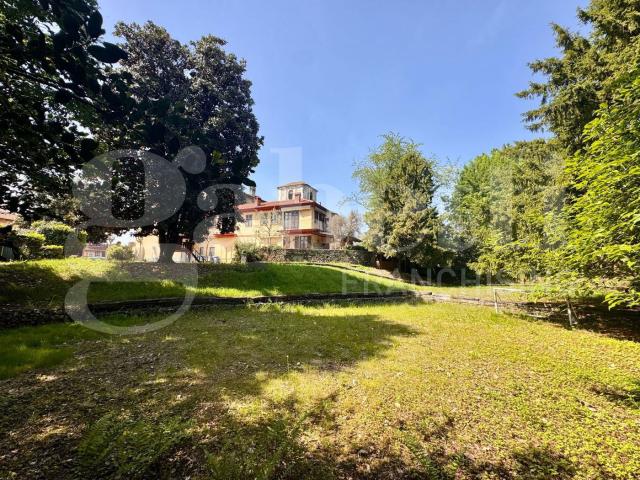 Villa Indipendente in vendita a Tetti Griglio, Piemonte