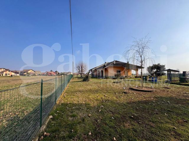 Villa Indipendente in vendita a Tetti Griglio, Piemonte
