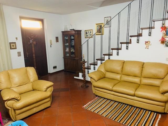 Villa Indipendente in vendita a Nicosia-Rezzano, Calci