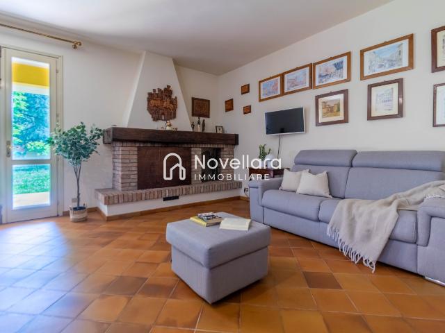 Villa Indipendente in vendita a Pianura Reggiana, Re
