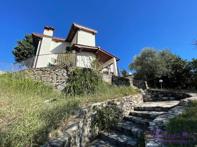 Villa Indipendente in vendita a Seano, Carmignano