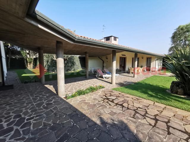 Villa Indipendente in vendita a Sustinenza, Casaleone