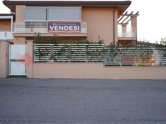 Villa Indipendente in vendita a Le Pastenelle, Cervaro