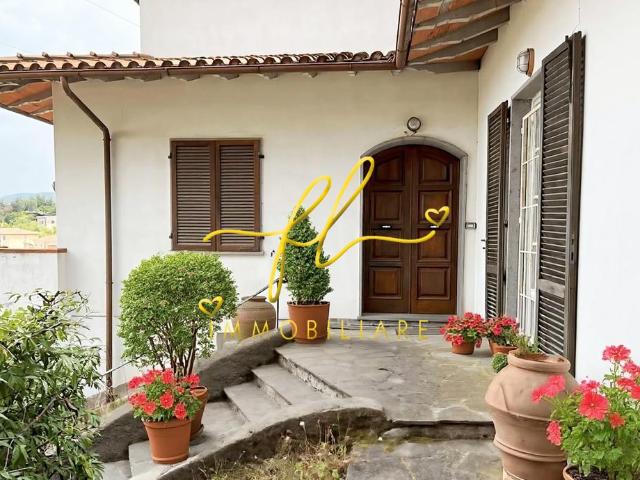 Villa Indipendente in vendita a Castelnuovo Val Di Cecina, Toscana