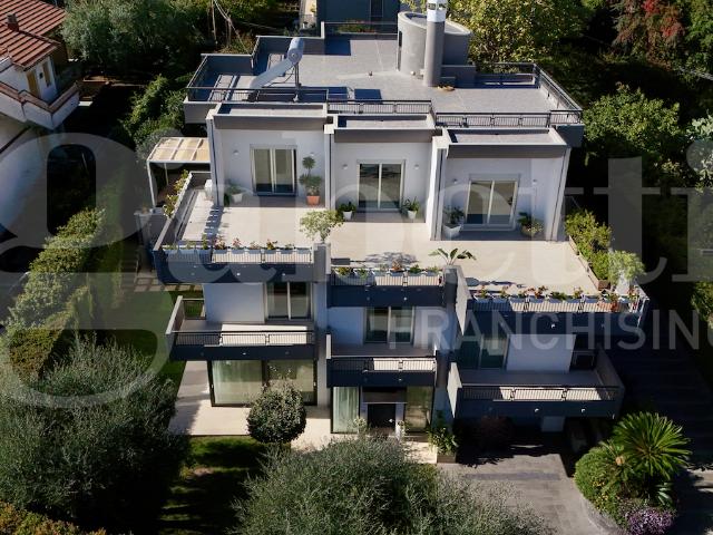 Villa Indipendente in vendita a Picanello-Ognina-Barriera-Canalicchio, Catania