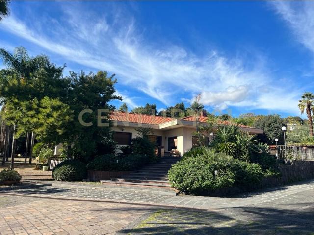 Villa Indipendente in vendita a San Giovanni Galermo-Trappeto-Cibali, Catania