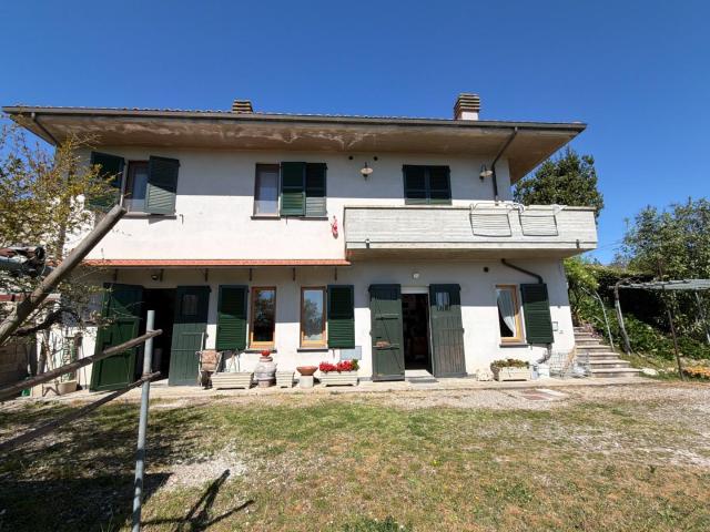 Villa Indipendente in vendita a La Fornace, Chianni