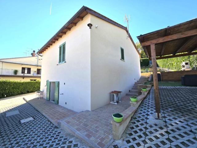 Villa Indipendente in vendita a Campolungo, Colle Di Val D'elsa