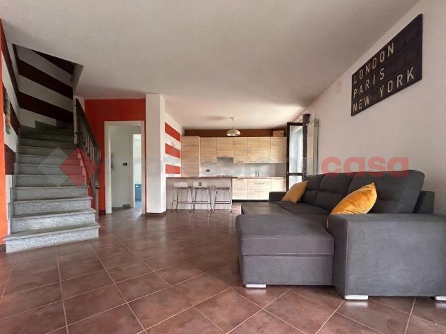 Villa Indipendente in vendita a Paschero, Piemonte