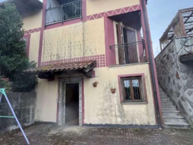 Villa Indipendente in vendita a Piemonte, Novara