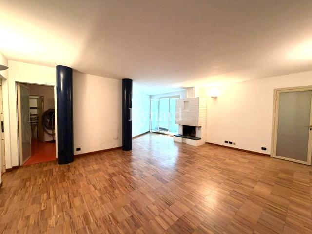 Villa Indipendente in vendita a Gorle, Lombardia