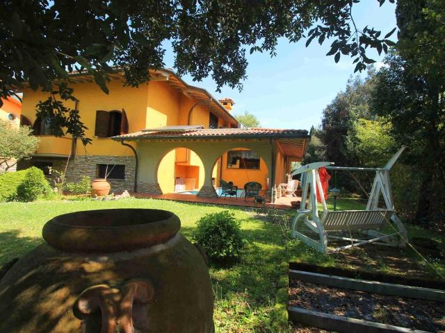 Villa Indipendente in vendita a Larciano, Toscana