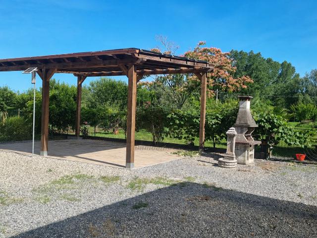Villa Indipendente in vendita a Bagni Di Lucca Ponte, Toscana