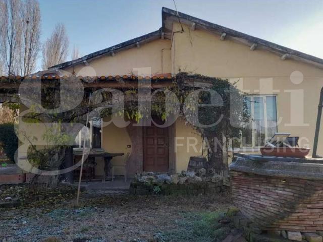 Villa Indipendente in vendita a Lusia, Veneto