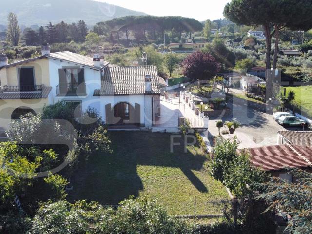 Villa Indipendente in vendita a Costa Caselle, Roma Capitale