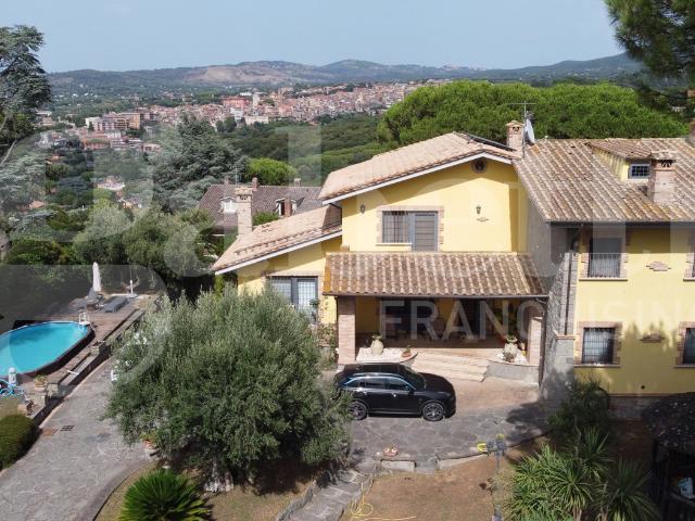 Villa Indipendente in vendita a Roma Capitale, Lazio