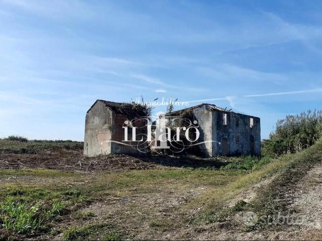 Villa Indipendente in vendita a Pian del Quercione, Massarosa