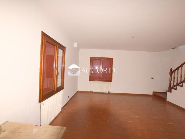Villa Indipendente in vendita a Fonte, Monfumo