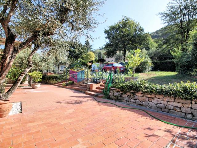Villa Indipendente in vendita a Pozzarello, Montevettolini