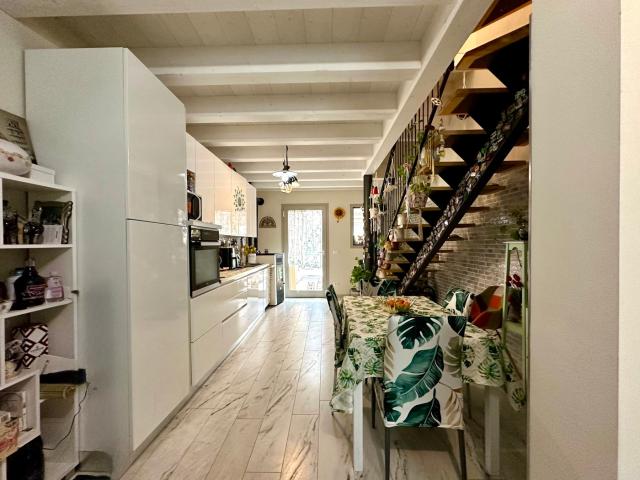 Villa Indipendente in vendita a Montagnana, Veneto