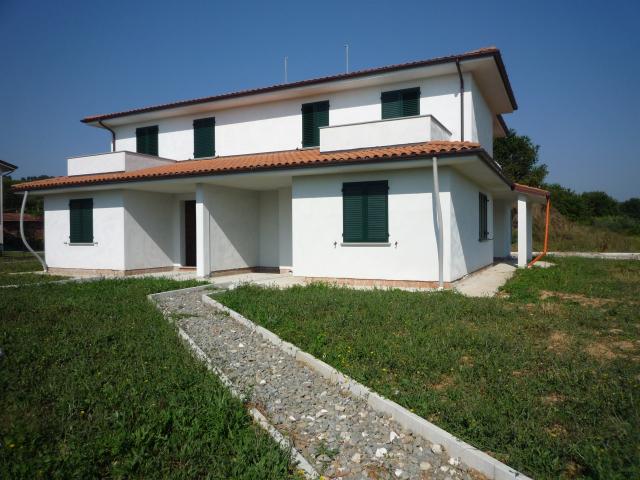 Villa Indipendente in vendita a San Salvatore, Montecarlo