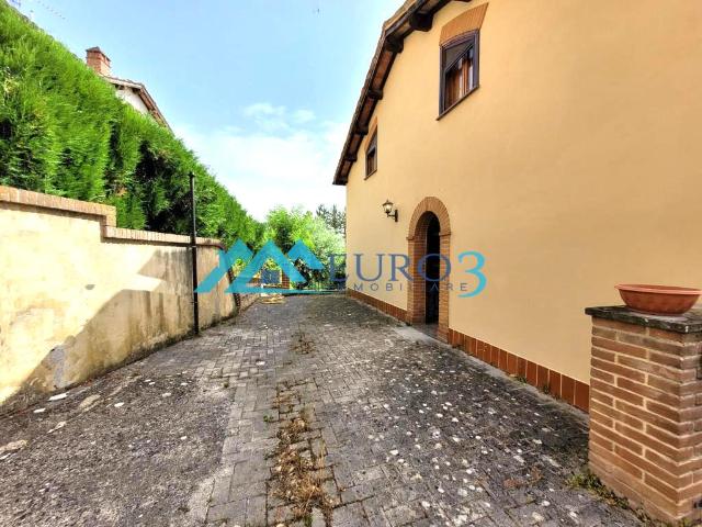 Villa Indipendente in vendita a Marche, Fermo