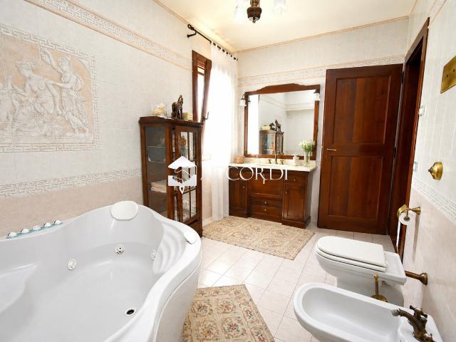 Villa Indipendente in vendita a Moriago della Battaglia, Treviso